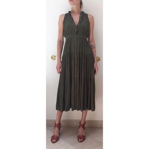 Banana Republic Green Tiered Sleeveless Maxi Dress