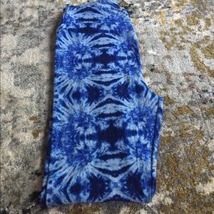 LuLaRoe Tie-dye leggings