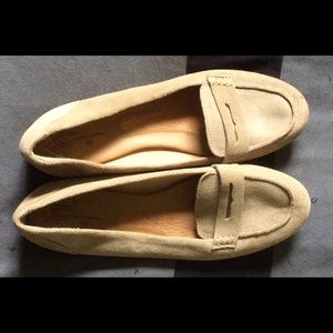 Faded glory loafers – tan