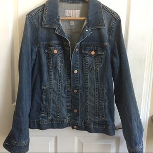 Essential denim jacket
