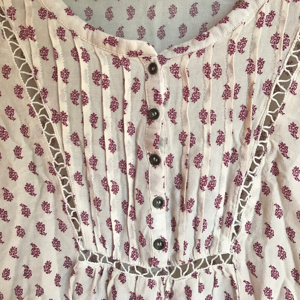 Patterned Blouse - Picture 2 of 7