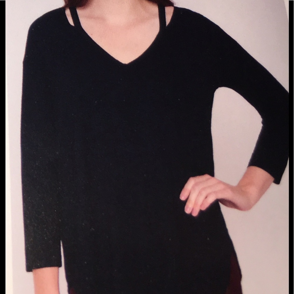 matty m. Black 3/4 Sleeve Top