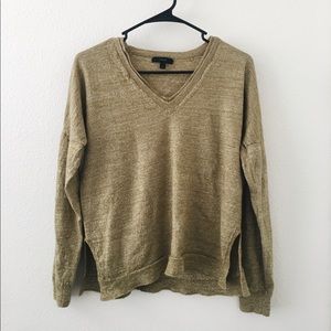 J.CREW V-NECK OLIVE GREEN SWEATER