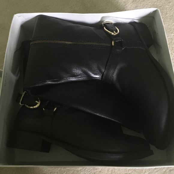 Steve Madden Shoes - Steve Madden Skippur Blacj Leat Boots