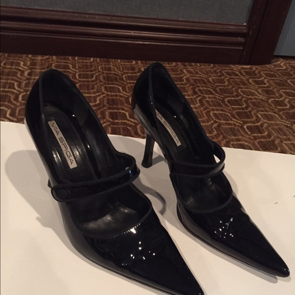 Via spiga black patent leather shoes