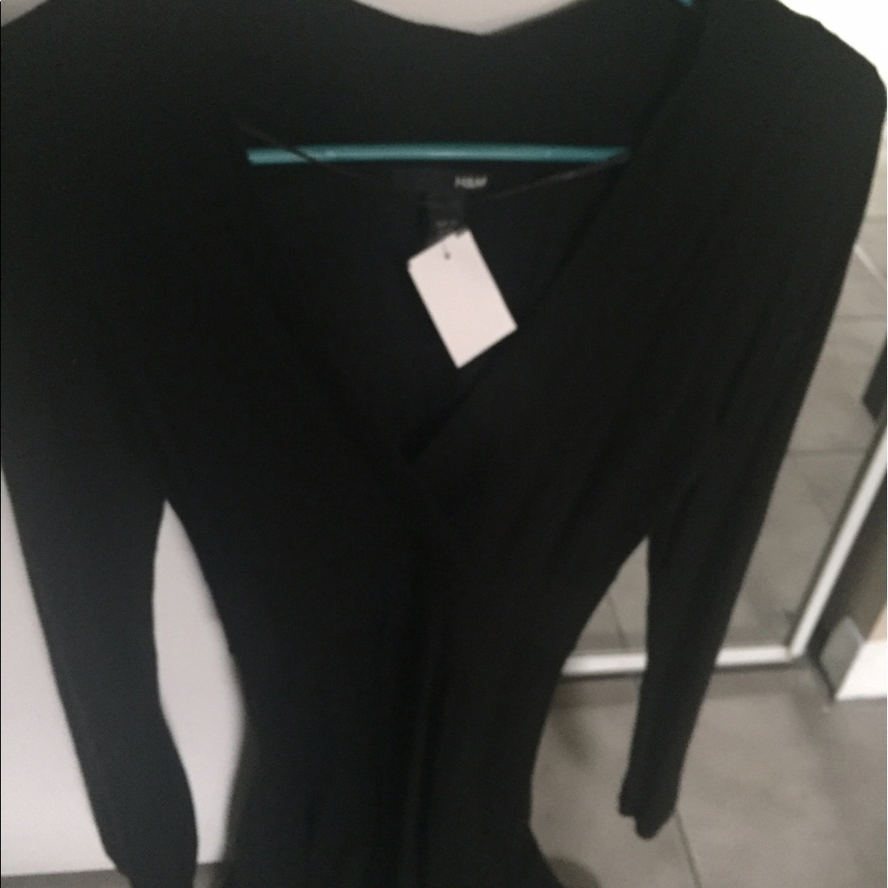H&m long sleeve black dress