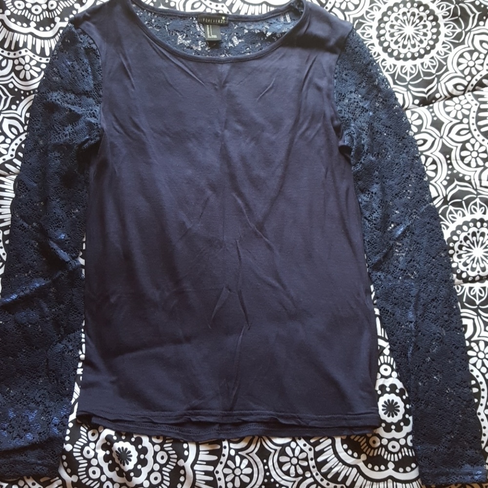 FOREVER 21 - Navy Blue Lacy Long Sleeve