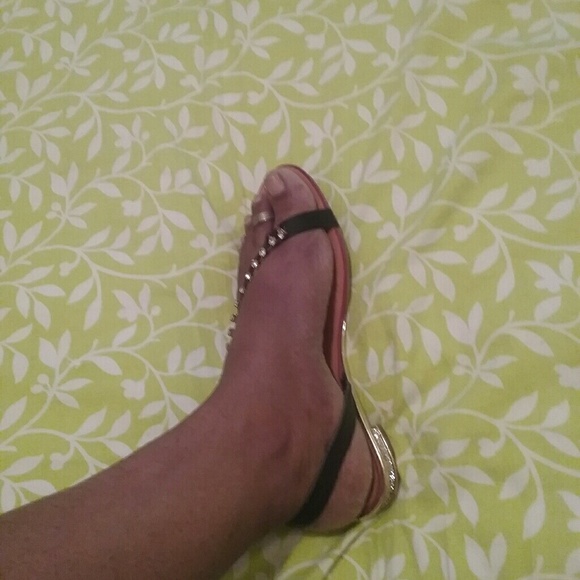 Fashionable slippers - Picture 2 of 4