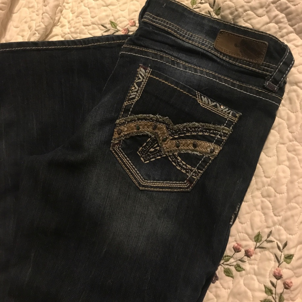 Dark wash, boot cut jeans, sz16(long). Never worn