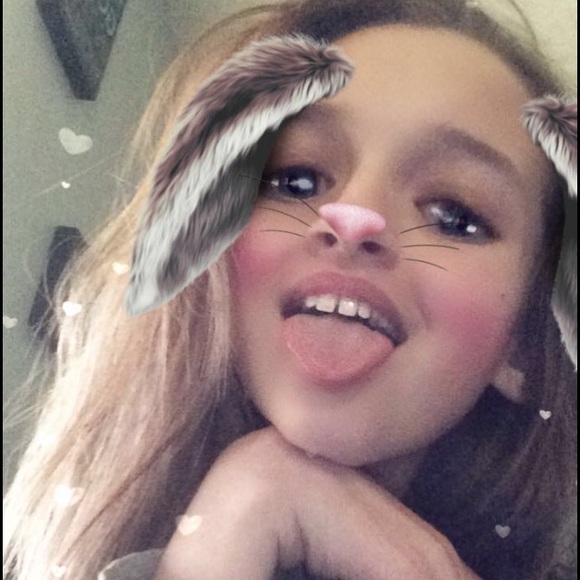 Meet your Posher, Cianna - Picture 1 of 1