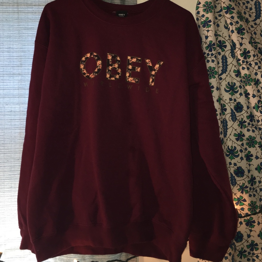 Obey sweatshirt
