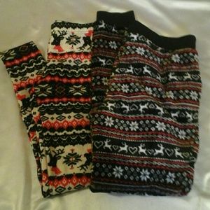 2 pairs of Christmas leggings