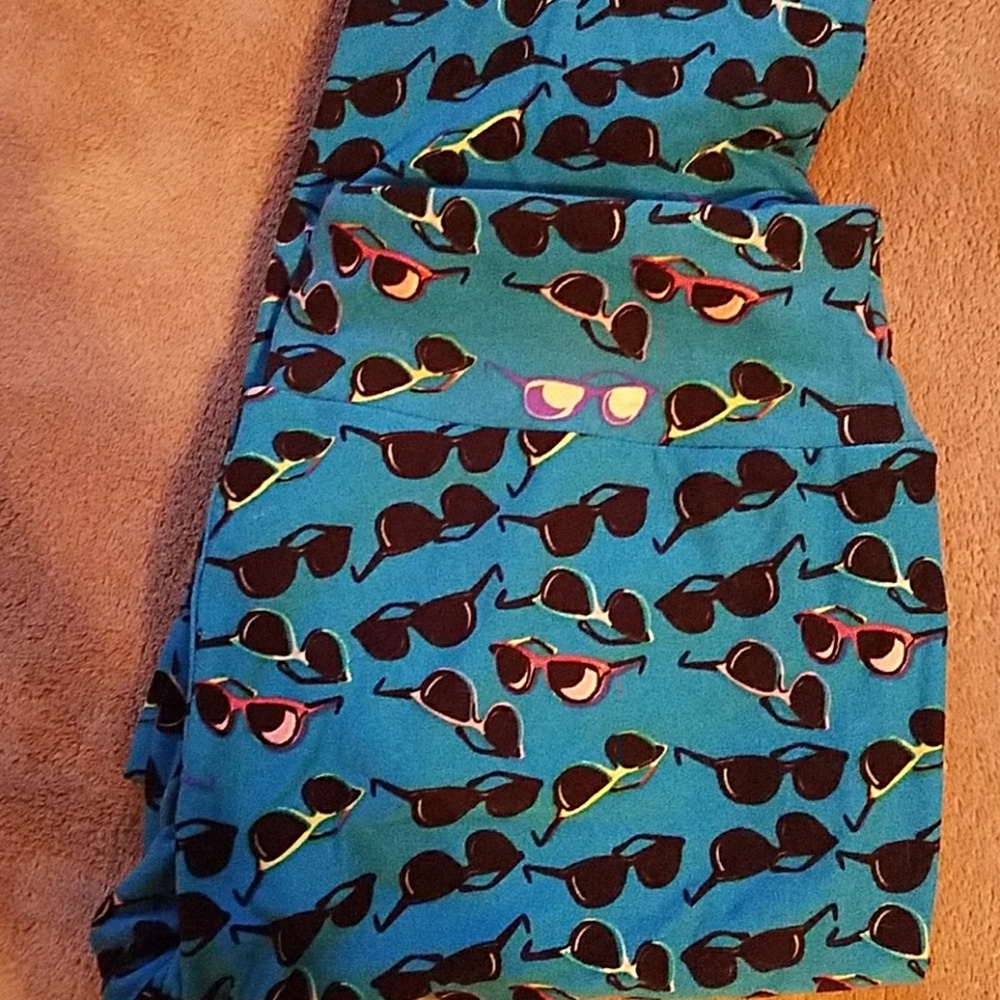 Lularoe OS sunglass leggings !