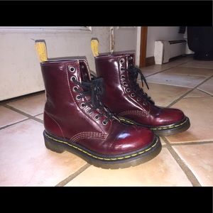 dr martens 14585
