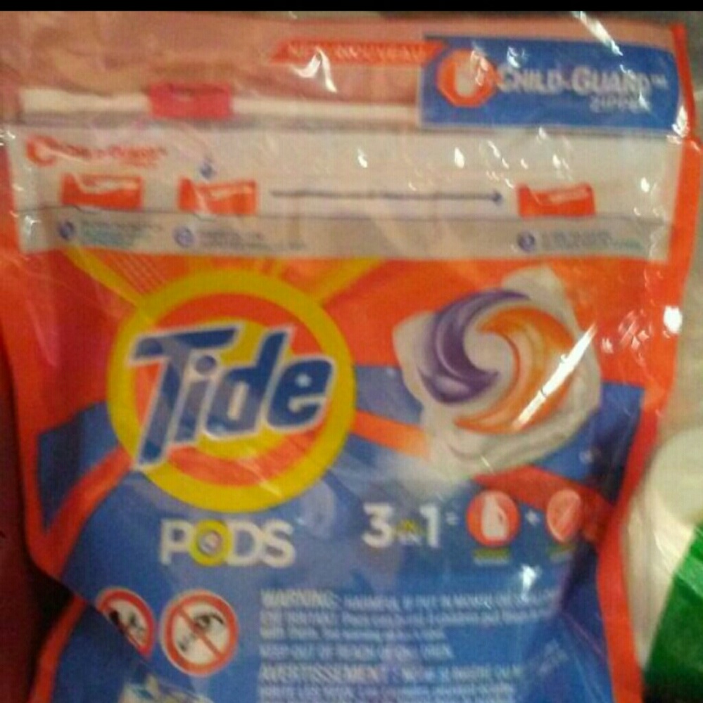 4 Tide Pods / Gain Flings 16ct New & Sealed