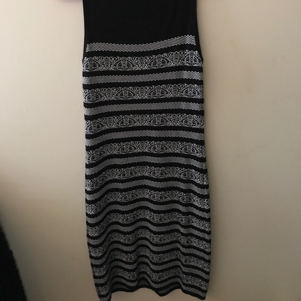 Stripped dress - Picture 3 of 3