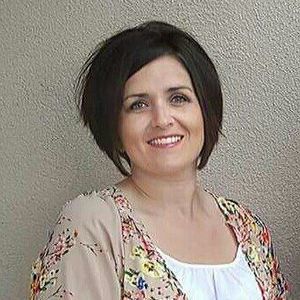 Meet your Posher, Leslie