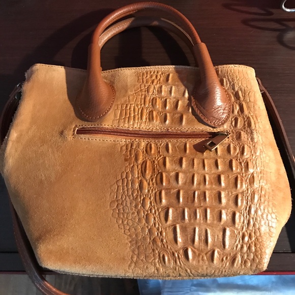 Leather and suede embossed purse 12x9, handle 5". - Picture 6 of 6