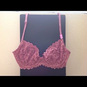 Victoria Secret bra brand new never worn.