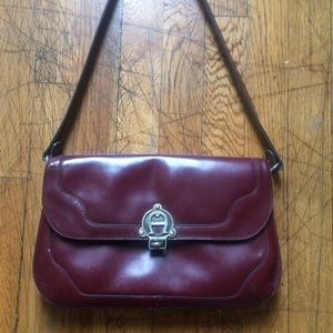Beautiful vintage Etienne Aigner handbag