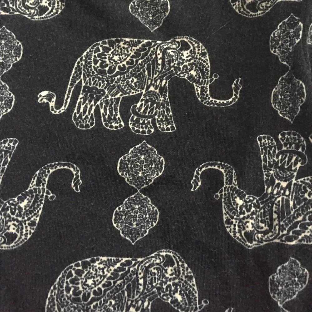 Elephant print leggings! Never worn. Comfortable.