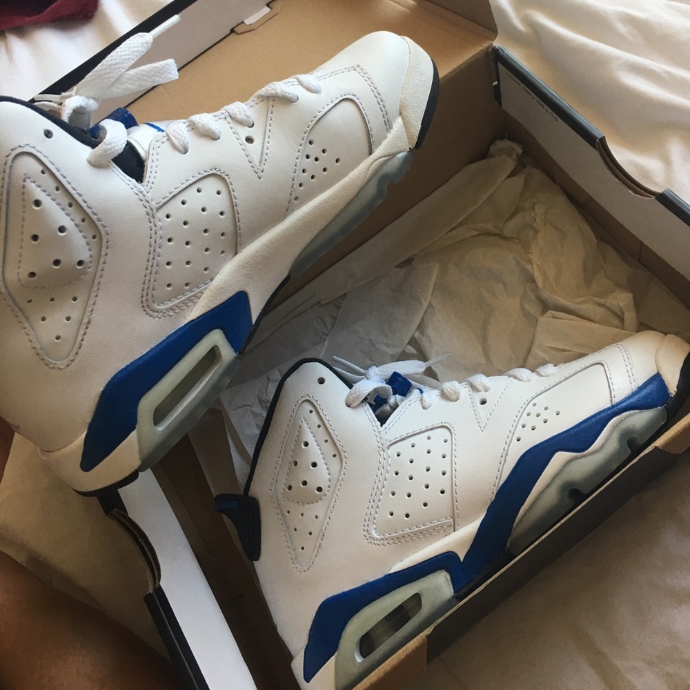 Retro Jordan Sport Blue 6's sz 4Y
