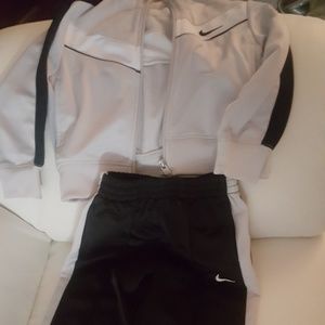 Toddler Boy's Nike Set