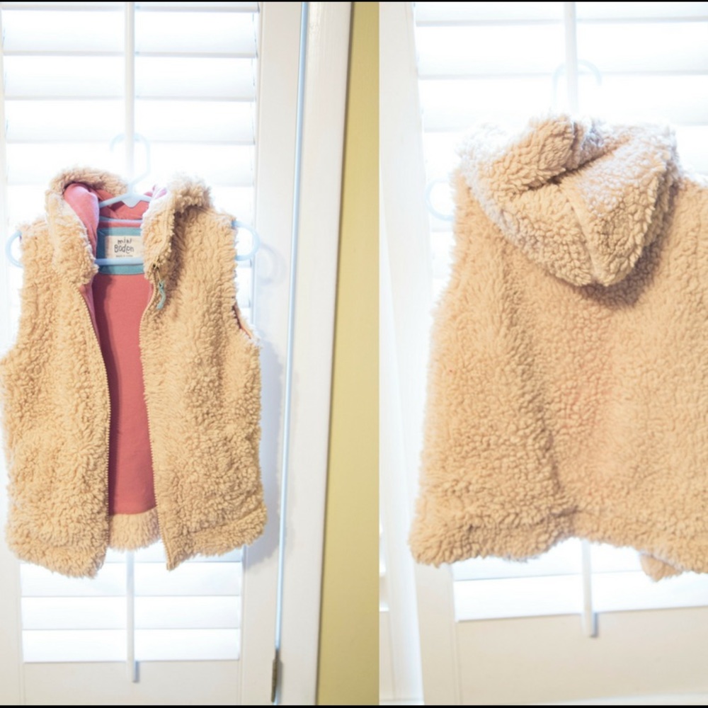 Mini Boden Faux Fur Vest