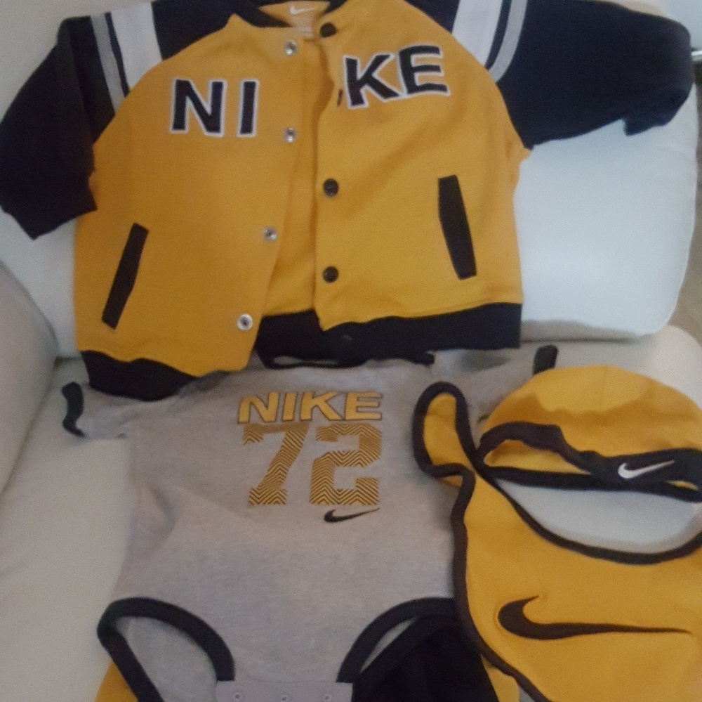 Infant Nike Set