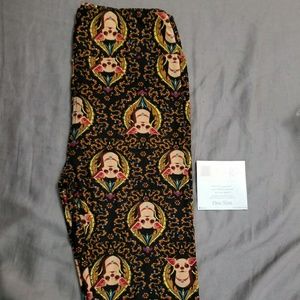 BNWT OS LuLaRoe Leggings Chihuahua print