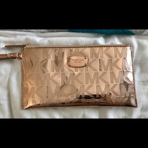 Rose Gold Michael Kors Wallet