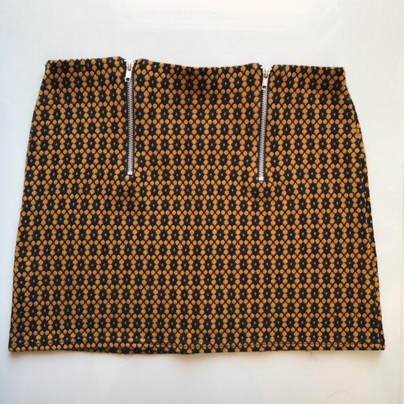 Urban Outfitters Dresses & Skirts - Urban Outfitters: mini-skirt (Large)