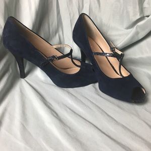 Peep toe. "Mary Jane" heels
