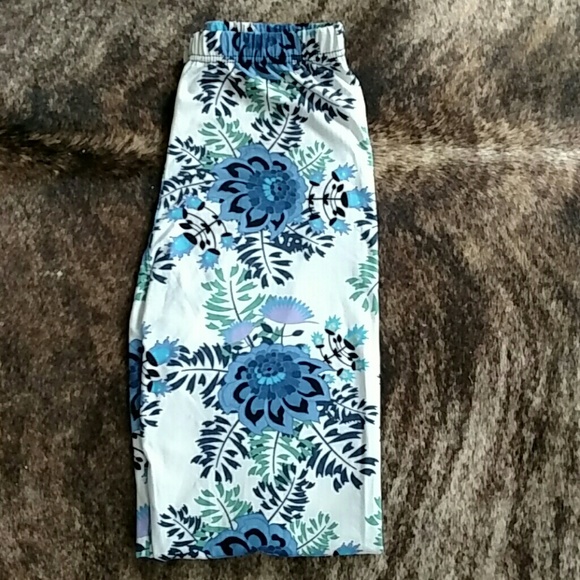 OS Floral Blue White Buttery Soft Leggings - Picture 1 of 8