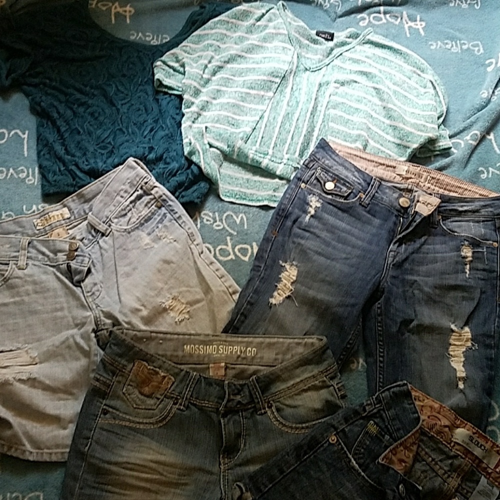 Juniors Bundle Taking offers!!!!! Now