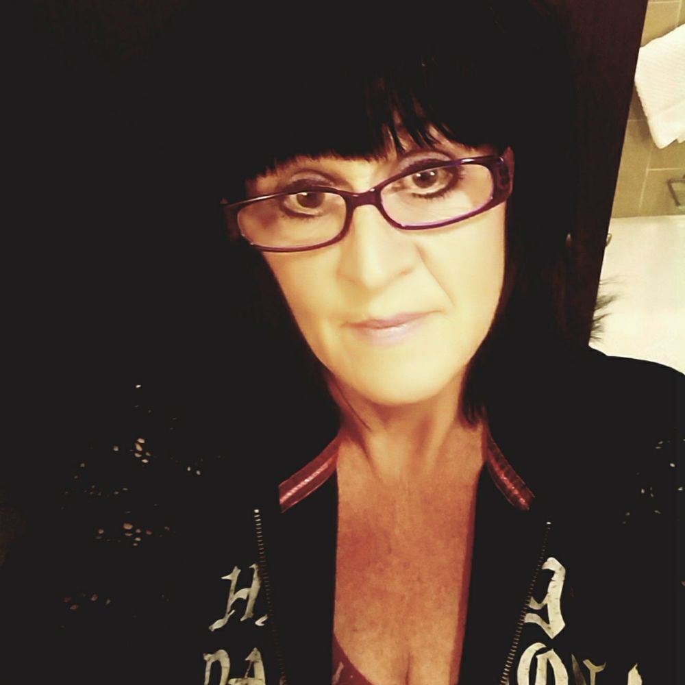 Meet your Posher, Michele