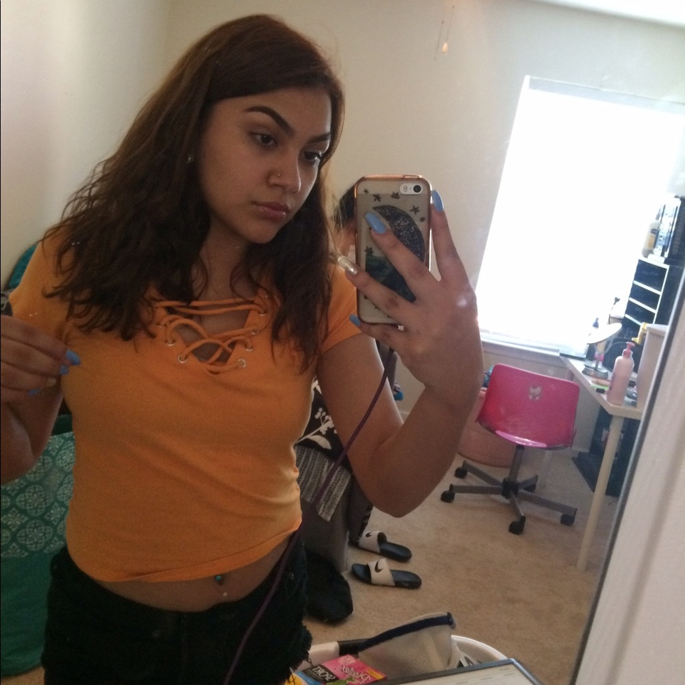 Meet your Posher, Julissa