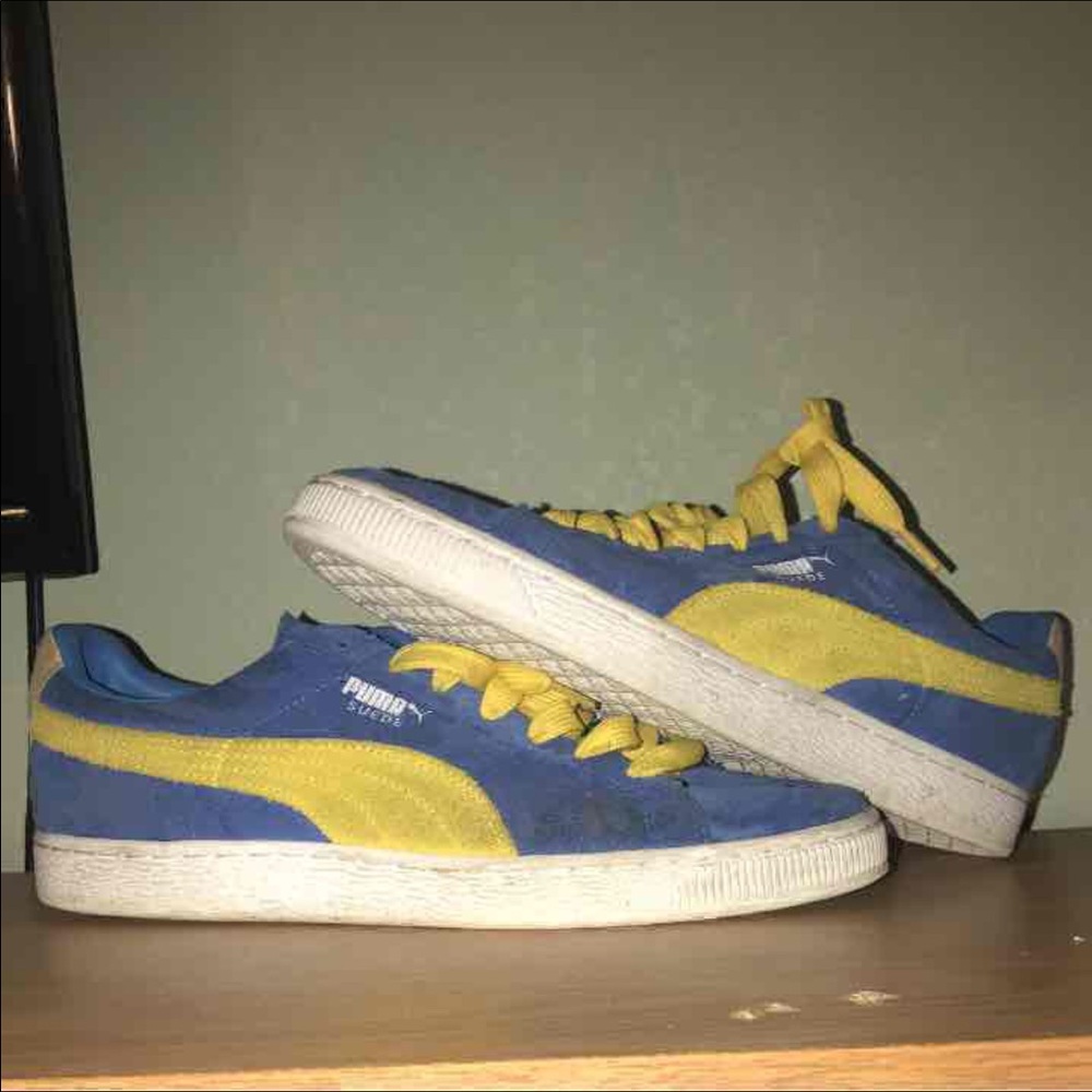 PUMA SUEDE SIZE 9.5