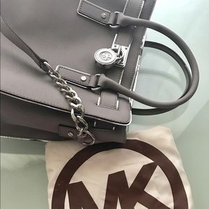 Michael Kors Specchio Hamilton tote - Pearl Gray