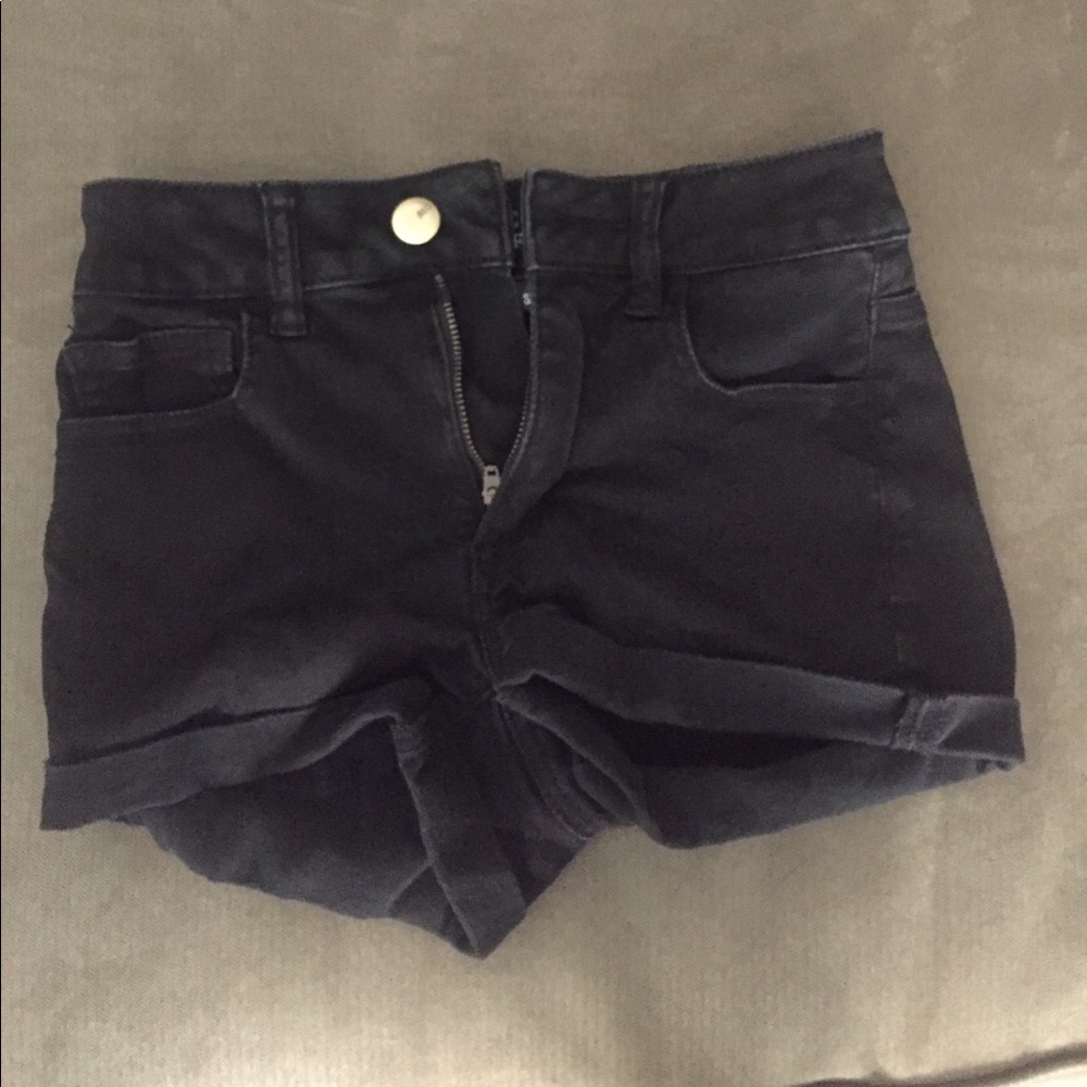 American Eagle Outfitters black twill shorts