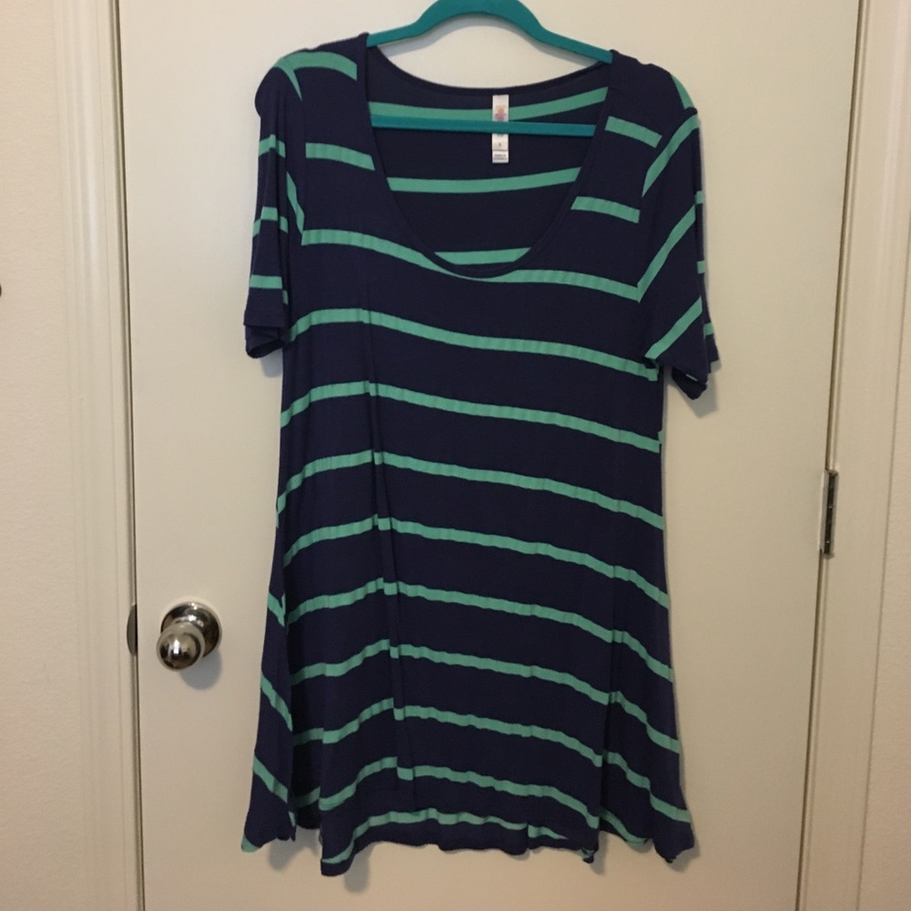 Lularoe perfect tee