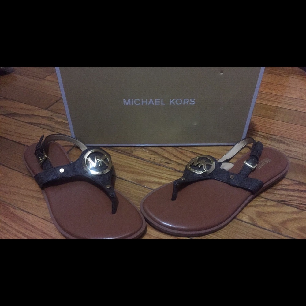 MICHAEL KORS SANDALS