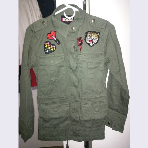 Patch jacket - Picture 3 of 4