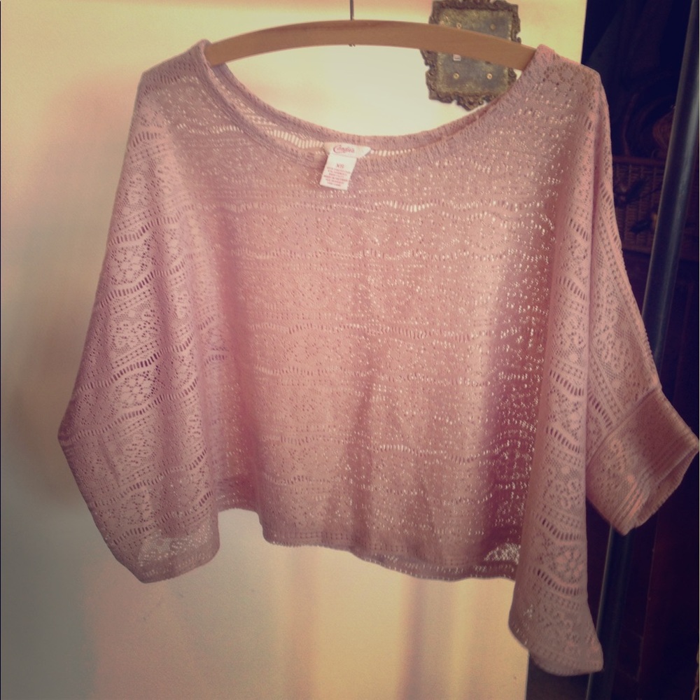 ✨Super cute pink crop top! ✨