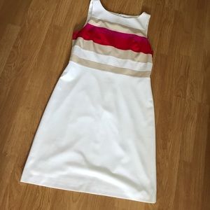 👗✨White House Black Market Dress✨👗