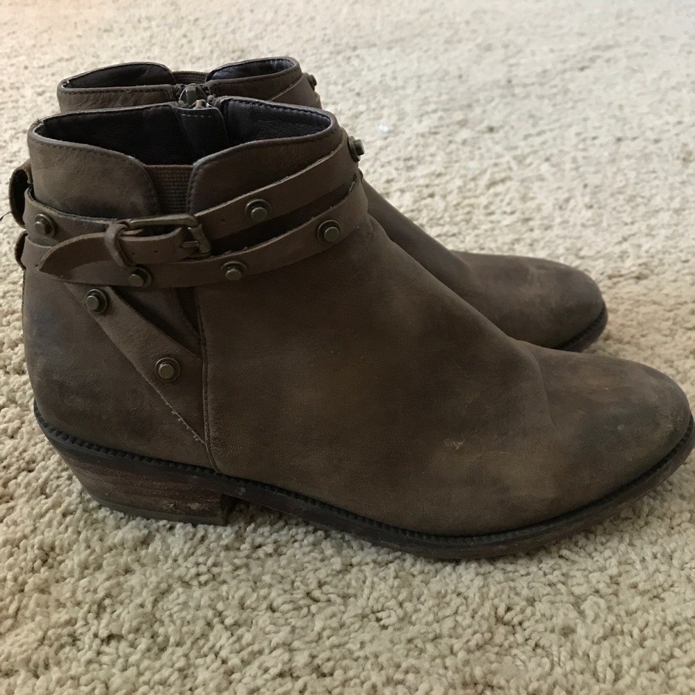 Halogen Booties Size 7