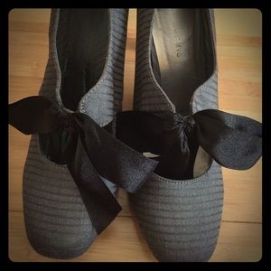 Beautiful black and gray heels