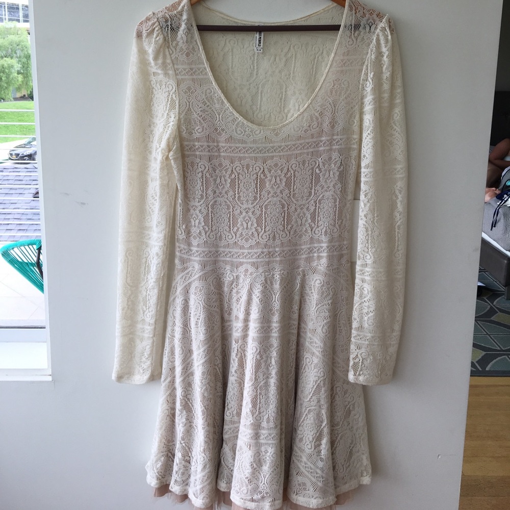 Free People creme lace long sleeve dress