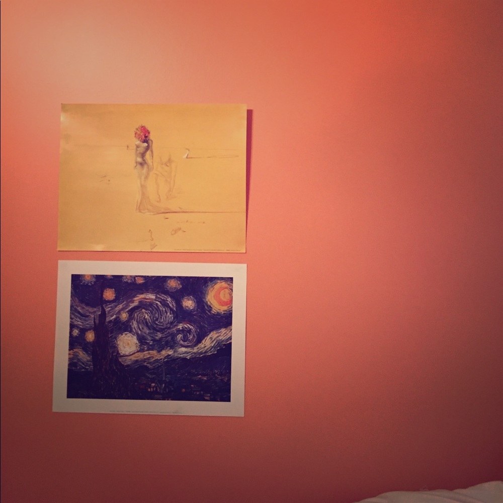 ACCEPTING OFFERS UNTIL 12AM! BUNDLE COMES W/ GIFT