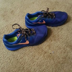 Womens running shoes